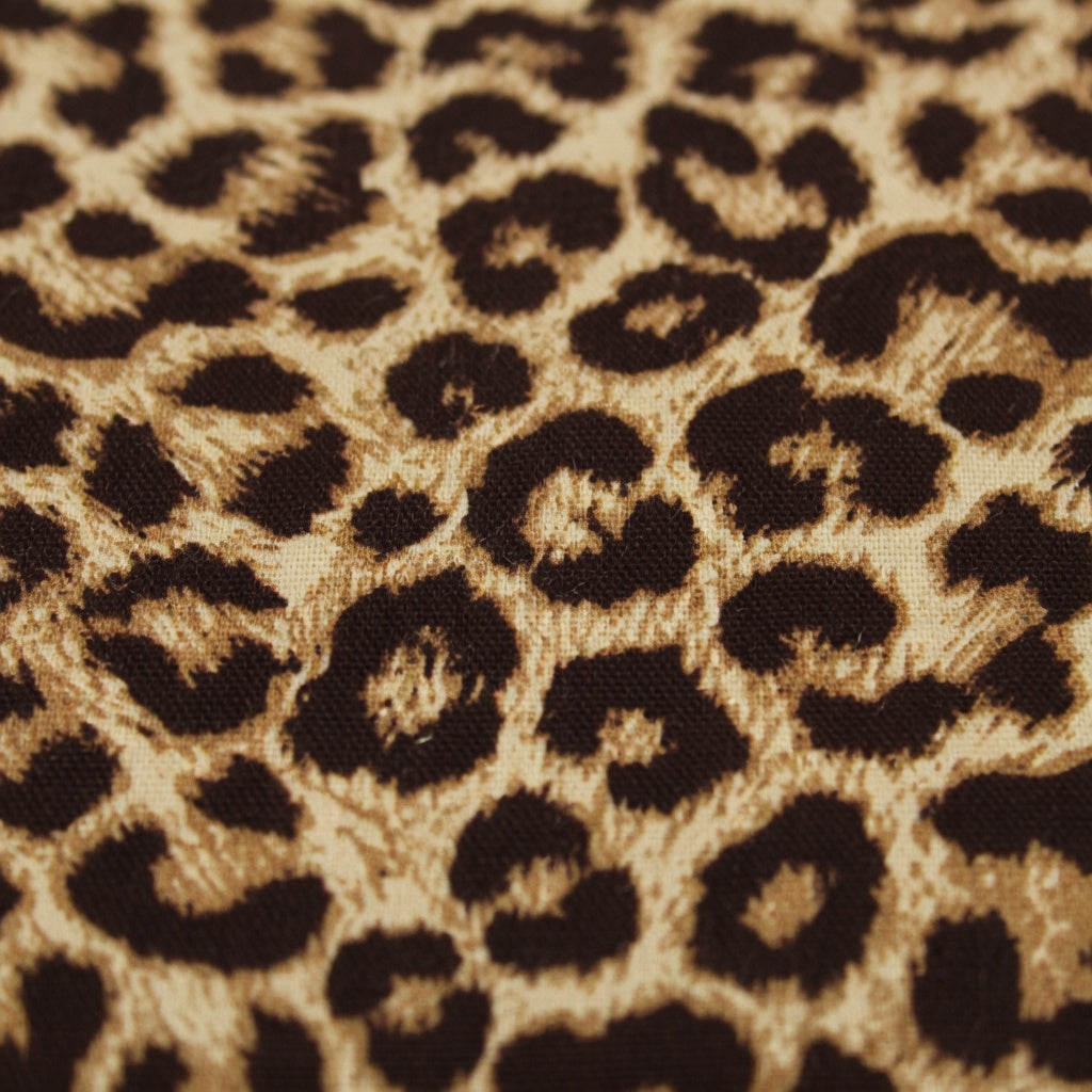 Housse de Coussin Léopard Polyester - Douceur et Raffinement