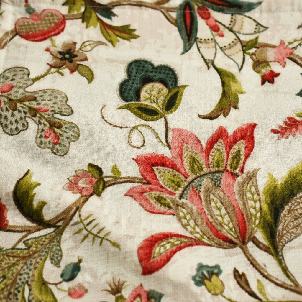 Housse de Coussin Fleurie en Peluche - Confort Luxueux au Quotidien